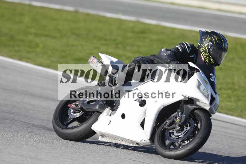 /Archiv-2025/02 28.-31.01.2025 Moto Center Thun Jerez/gruen-green/333